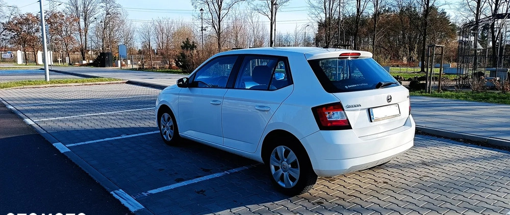 Skoda Fabia cena 21900 przebieg: 242000, rok produkcji 2015 z Radzymin małe 56